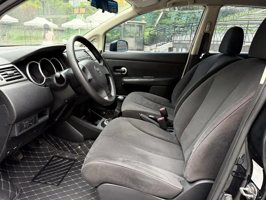 Nissan Tiida 2008 1.6L MT