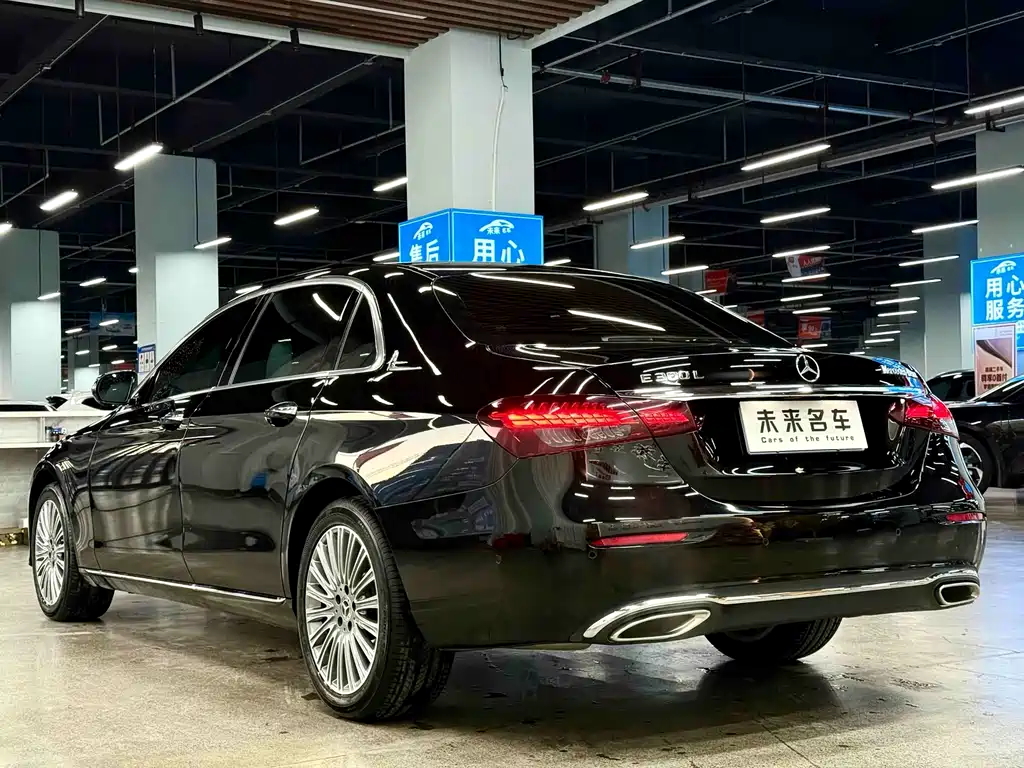 MERCEDES-BENZ E CLASS