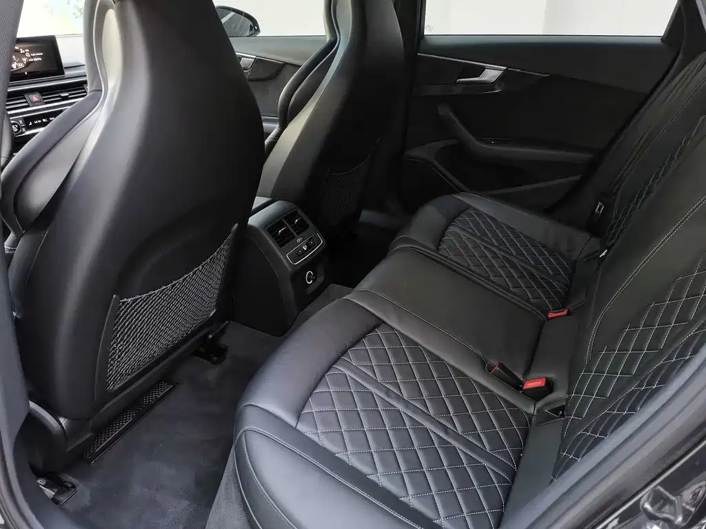 Audi S4 — миниатюра 20