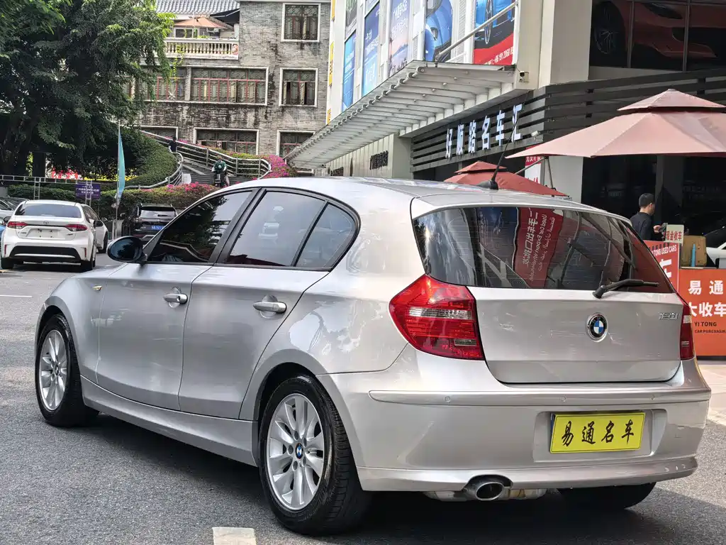 BMW 1 Series (Import) — миниатюра 4