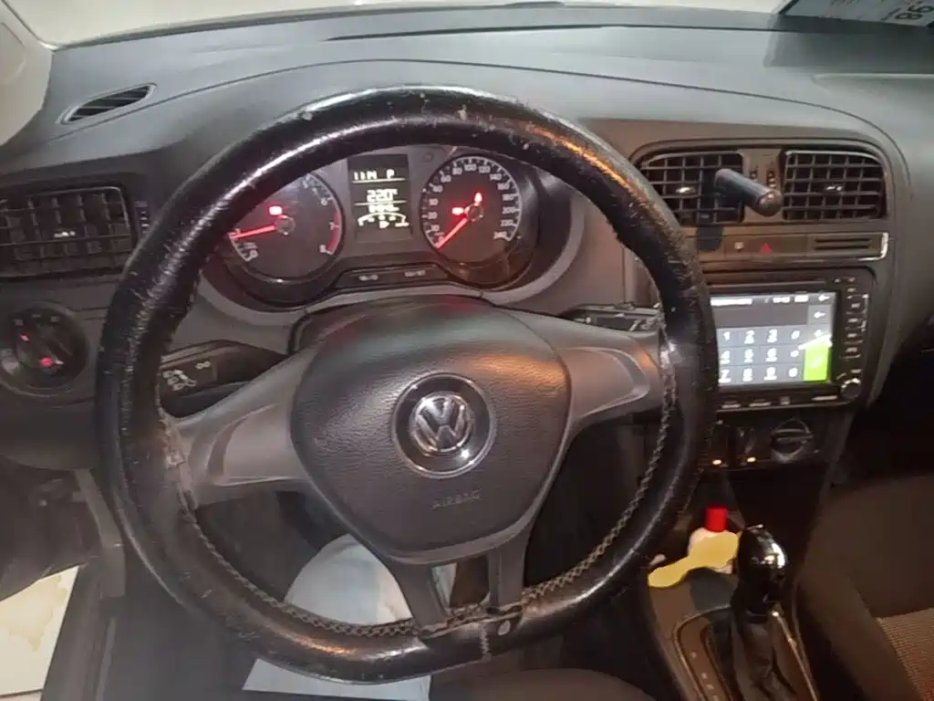 Volkswagen Polo — миниатюра 11