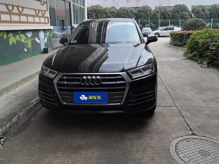 Audi Q5L — миниатюра 2