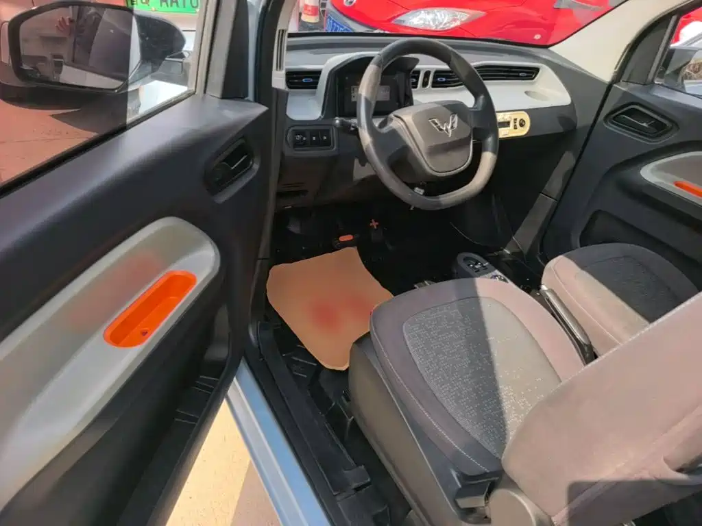 Wuling MINIEV — миниатюра 16