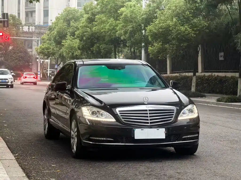 Mercedes-Benz S-Class — миниатюра 3