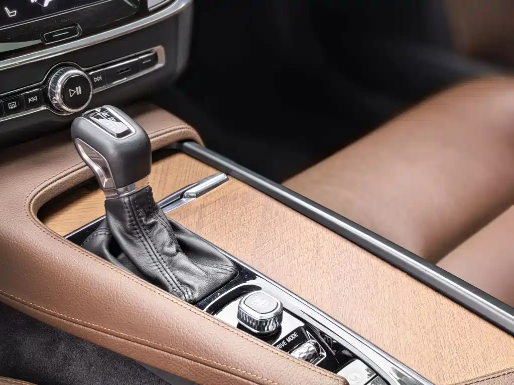 Volvo S90 — миниатюра 13