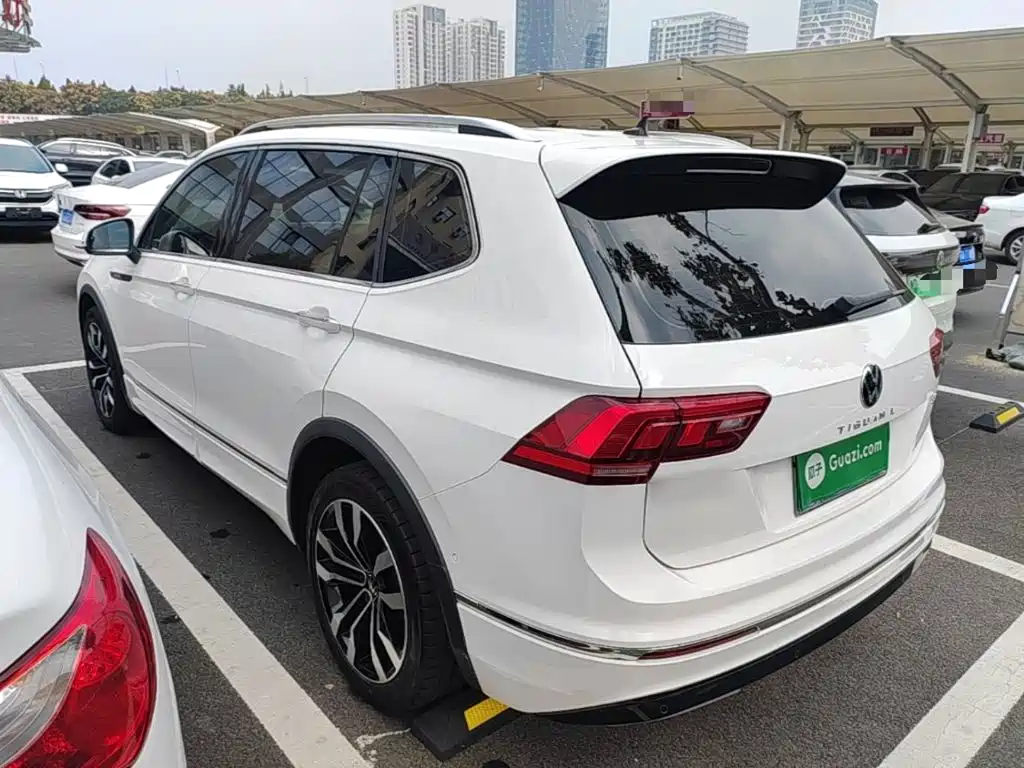 Volkswagen Tiguan L — миниатюра 5