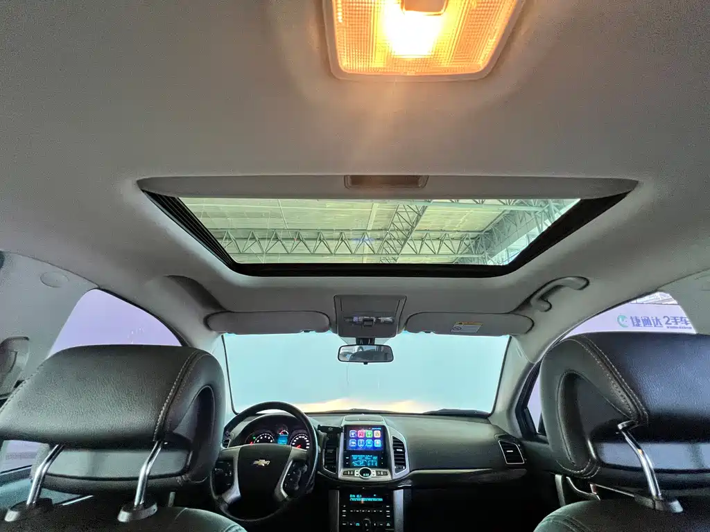 Chevrolet Captiva 2015 2.4L Flagship 7 мест