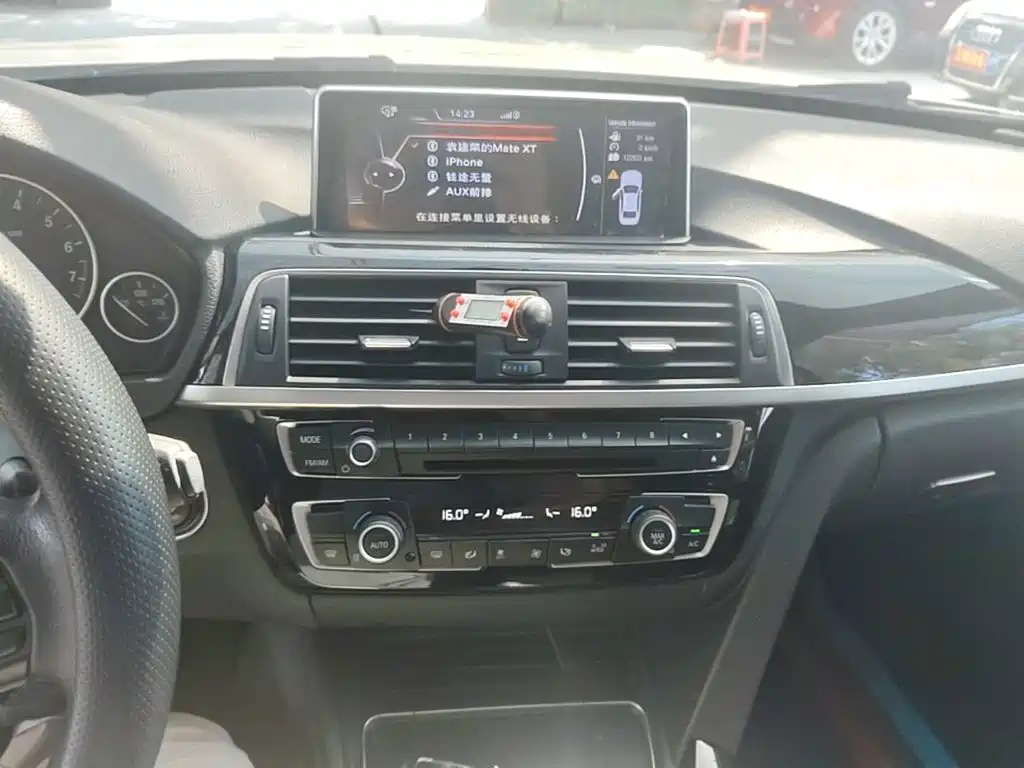 BMW 3 Series — миниатюра 13