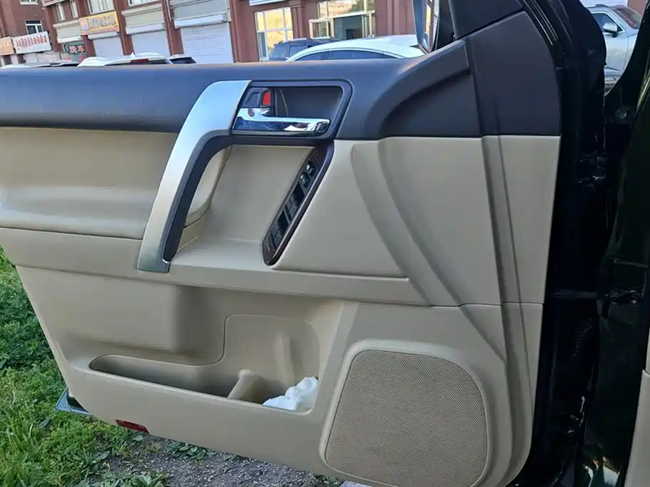 Toyota Land Cruiser Prado 2014 4.0L AT TX-L