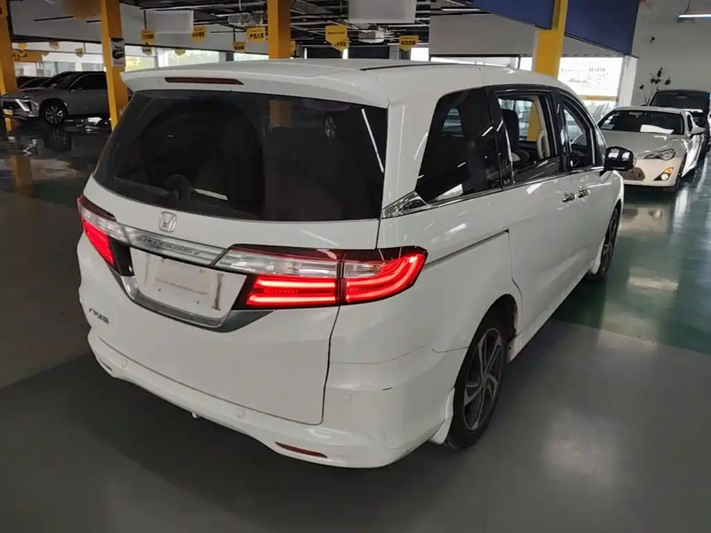 Honda Odyssey — миниатюра 7