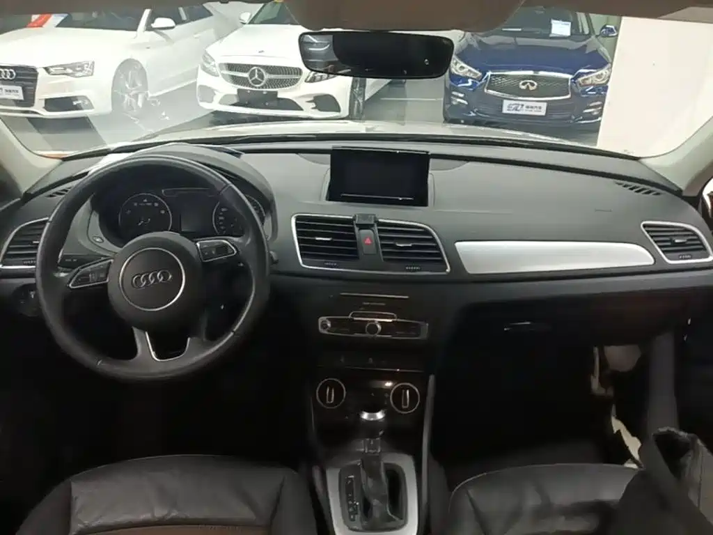Audi Q3 — миниатюра 10