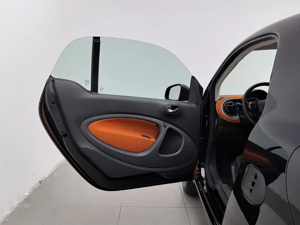 smart Smart Fortwo — миниатюра 8