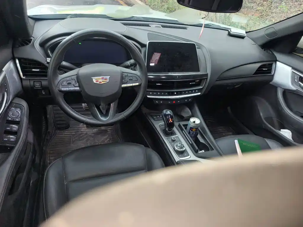 Cadillac CT5 — миниатюра 10