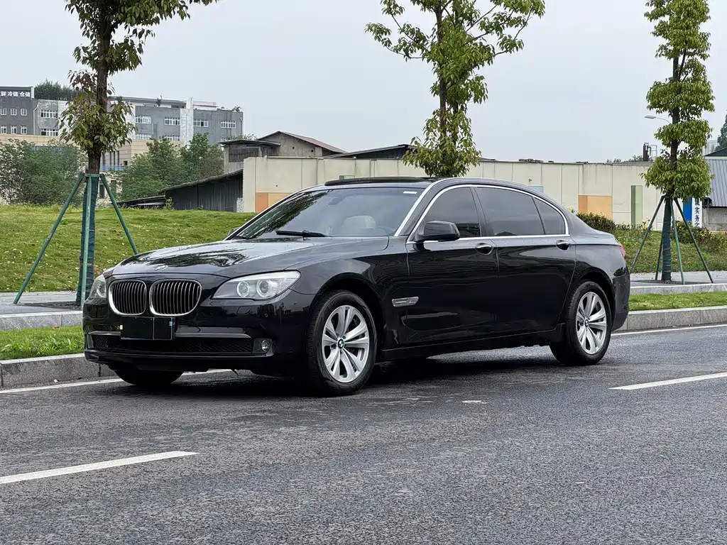 BMW 7 Series 2011