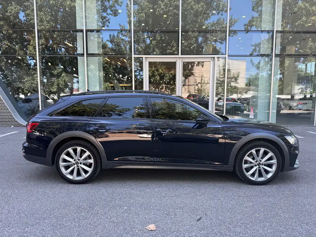 Audi A6 2022 allroad quattro 55 TFSI Premium
