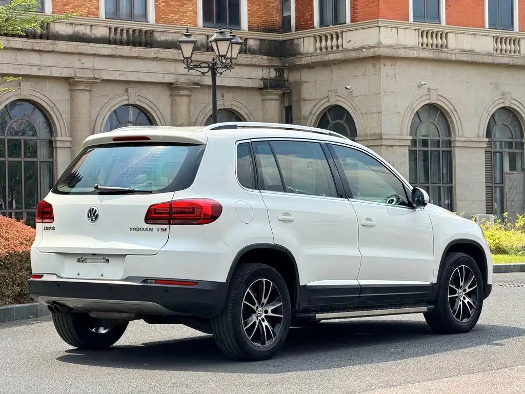 Volkswagen Tiguan — миниатюра 4