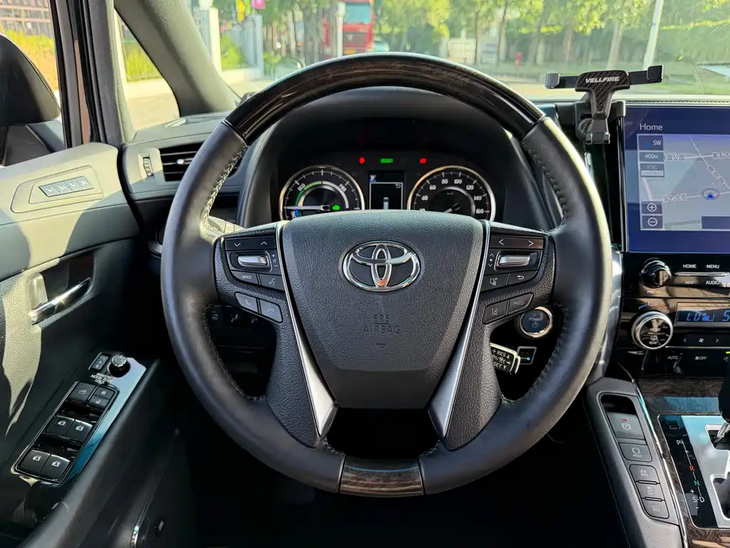 Toyota Vellfire 2020 2.5L Black Gold