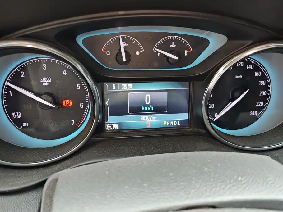 Buick Envision Plus — миниатюра 13