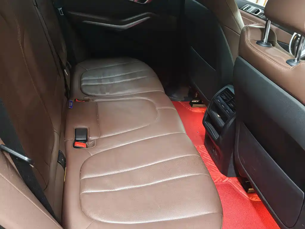 BMW X5 (Import) — миниатюра 11