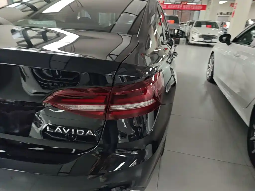 Volkswagen Lavida — миниатюра 8