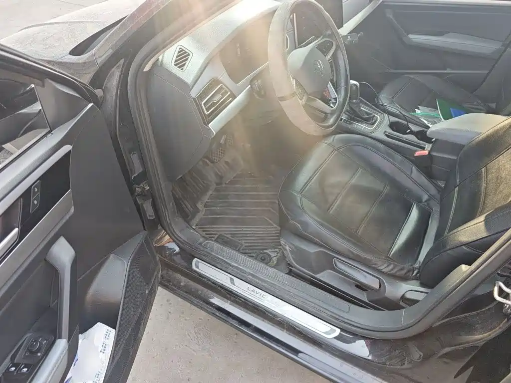Volkswagen Lavida — миниатюра 12