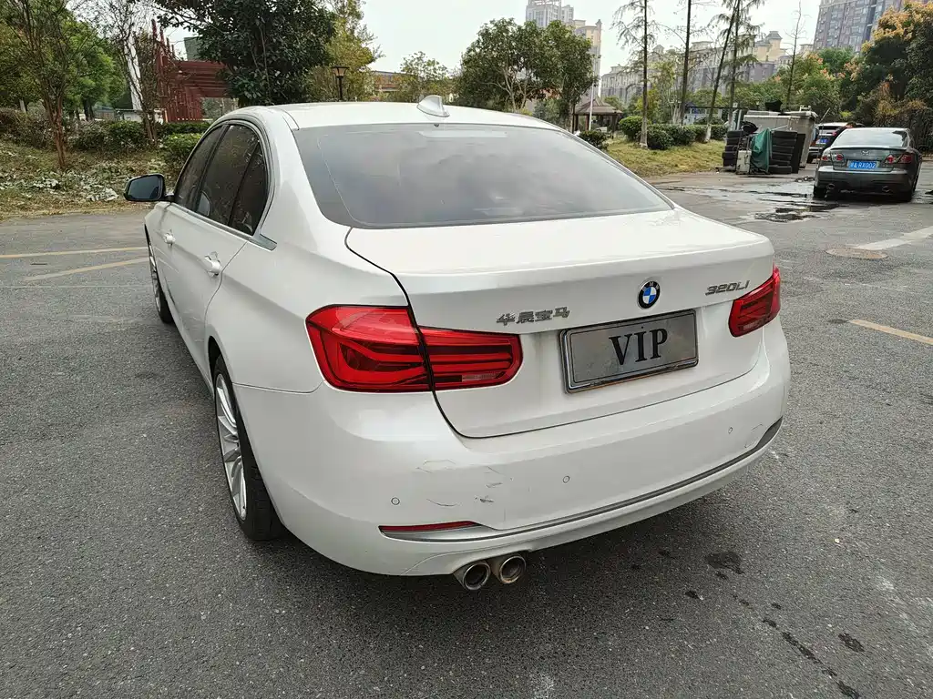 BMW 3 Series — миниатюра 9