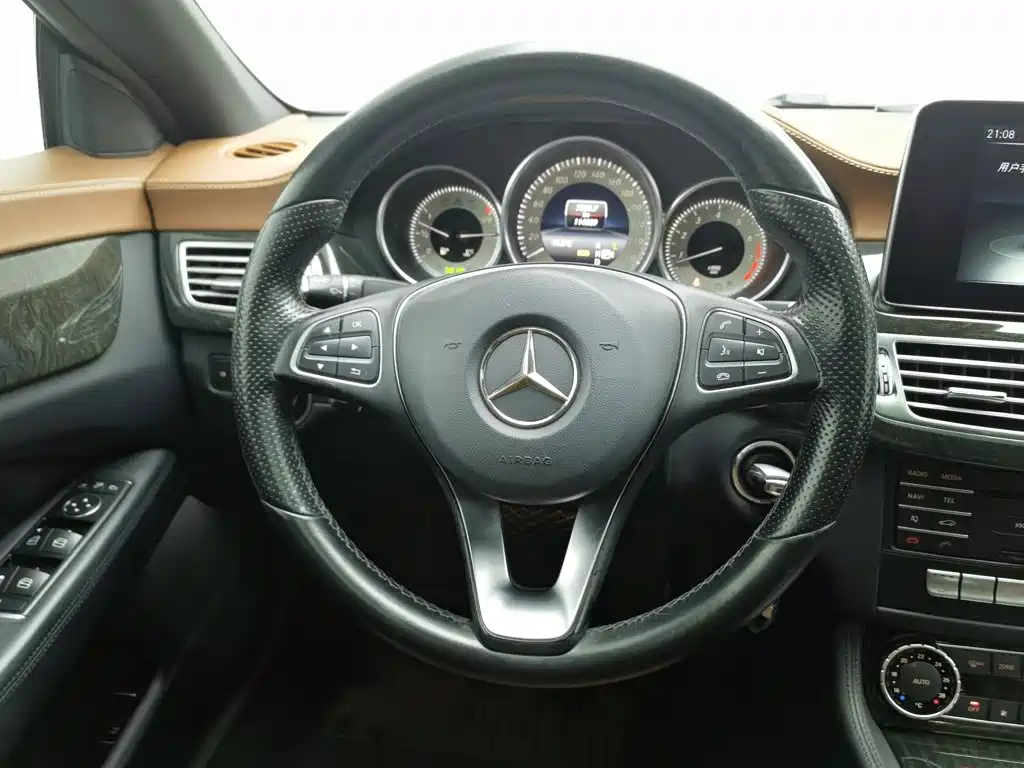 Mercedes-Benz CLS — миниатюра 11
