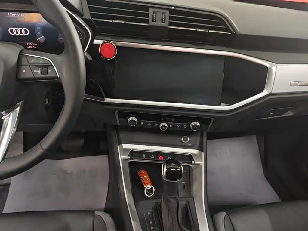 Audi Q3 — миниатюра 13