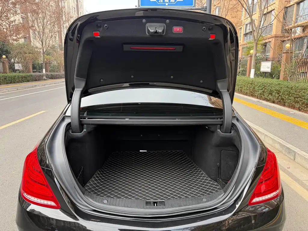 MERCEDES-BENZ S CLASS