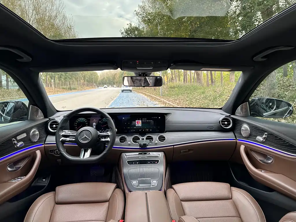 MERCEDES-BENZ E CLASS