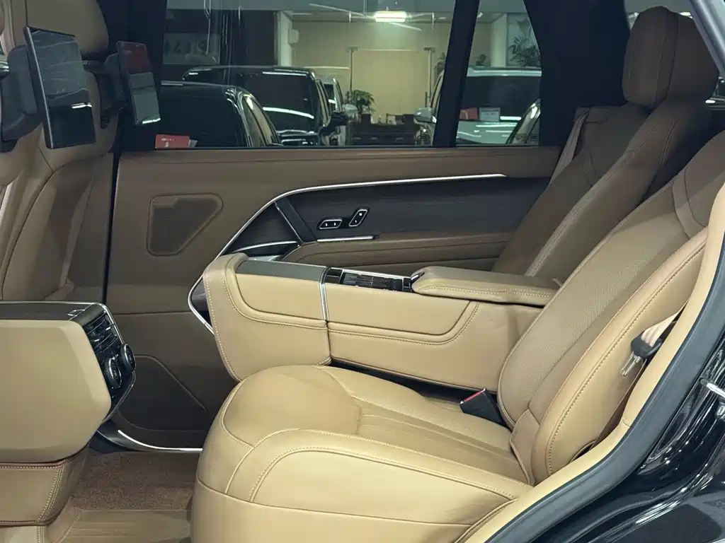 Land Rover Range Rover — миниатюра 9