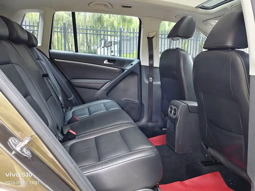 Volkswagen Tiguan — миниатюра 13