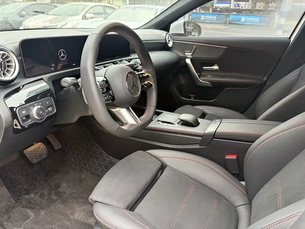 Mercedes-Benz A-Class — миниатюра 4