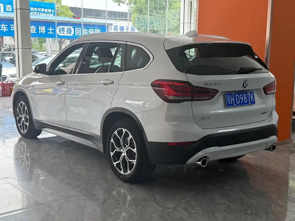 BMW X1 — миниатюра 13