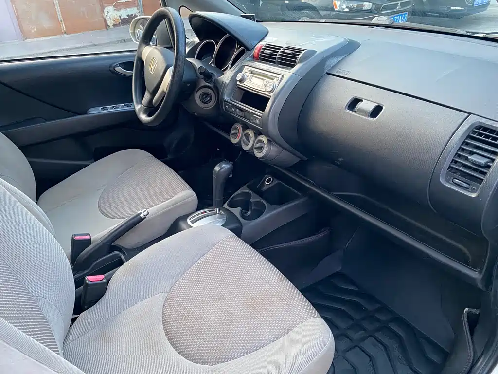 Honda Fit 2008 1.3L AT Comfort