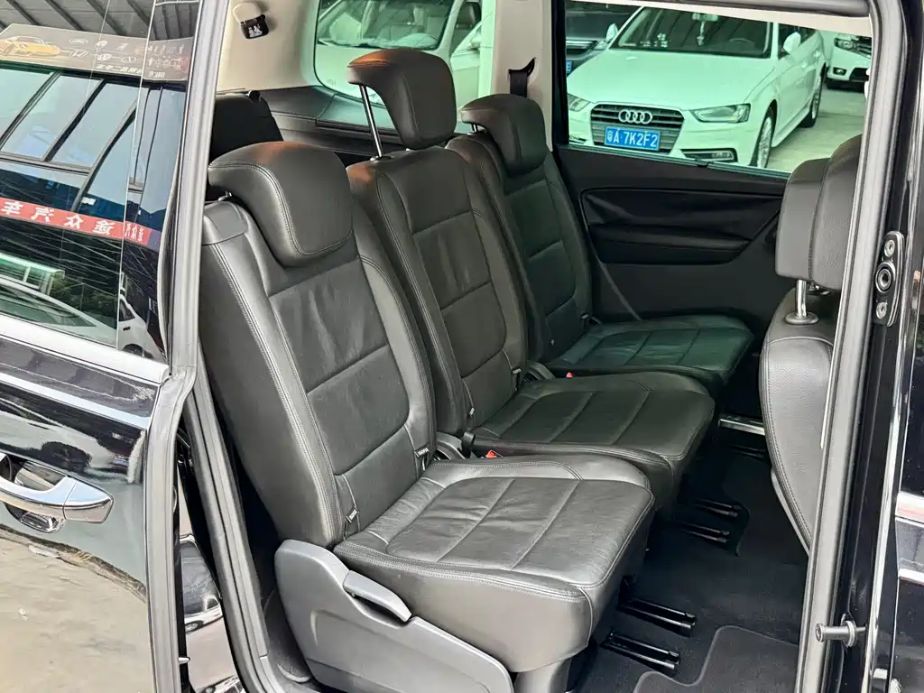 Volkswagen Sharan — миниатюра 21