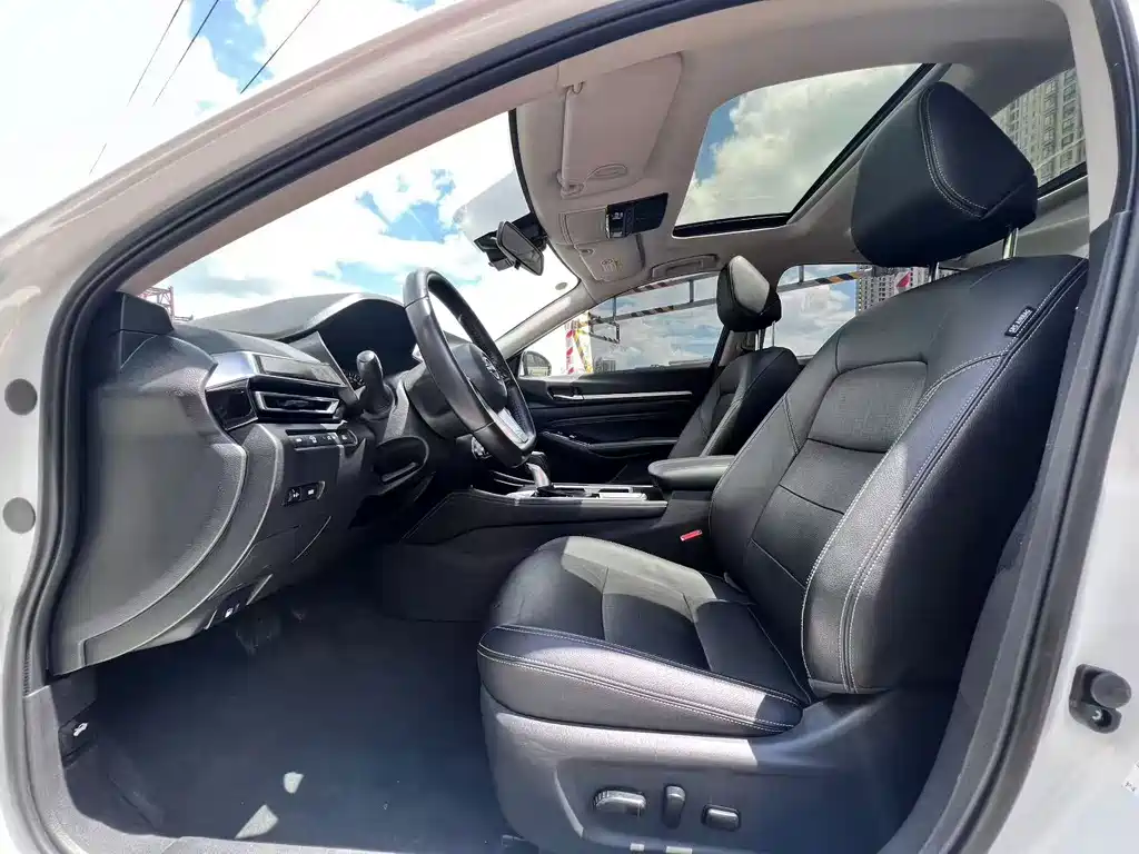 Nissan Teana — миниатюра 5