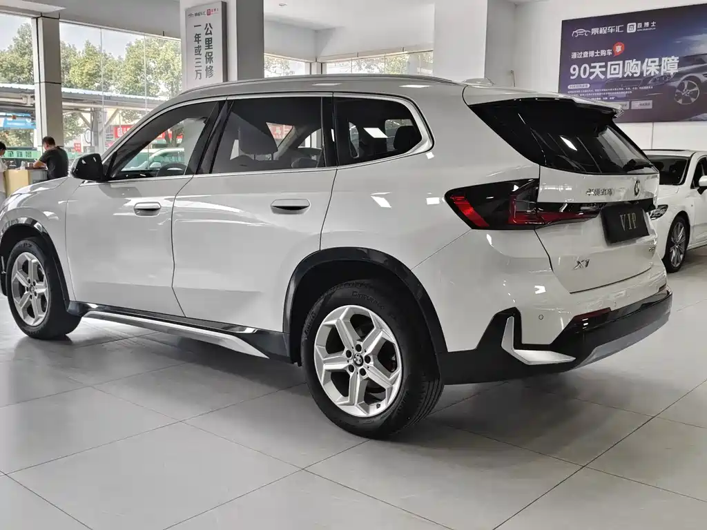 BMW X1 — миниатюра 10