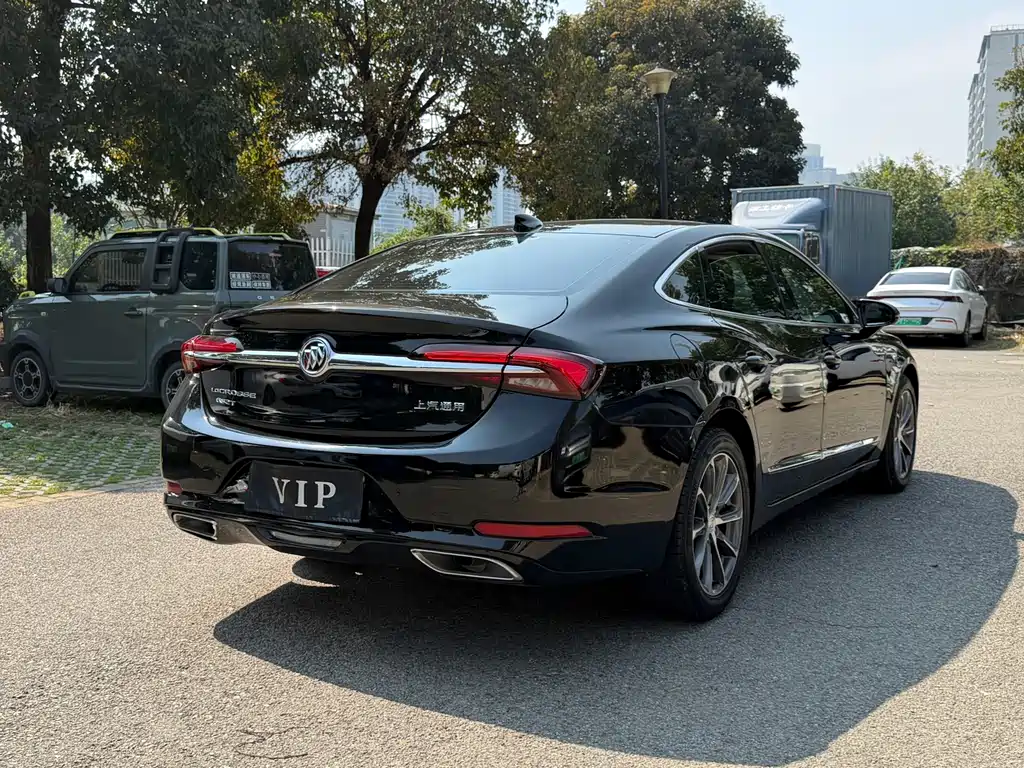 Buick LaCrosse — миниатюра 5