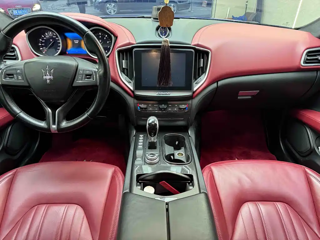 Maserati Ghibli — миниатюра 8