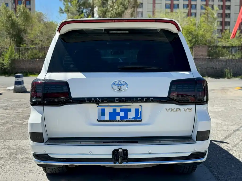 Toyota Land Cruiser 2010 4.7L AT VX