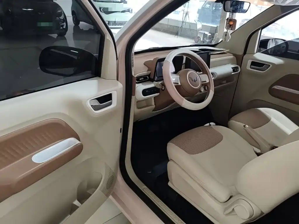 Wuling MINIEV — миниатюра 16