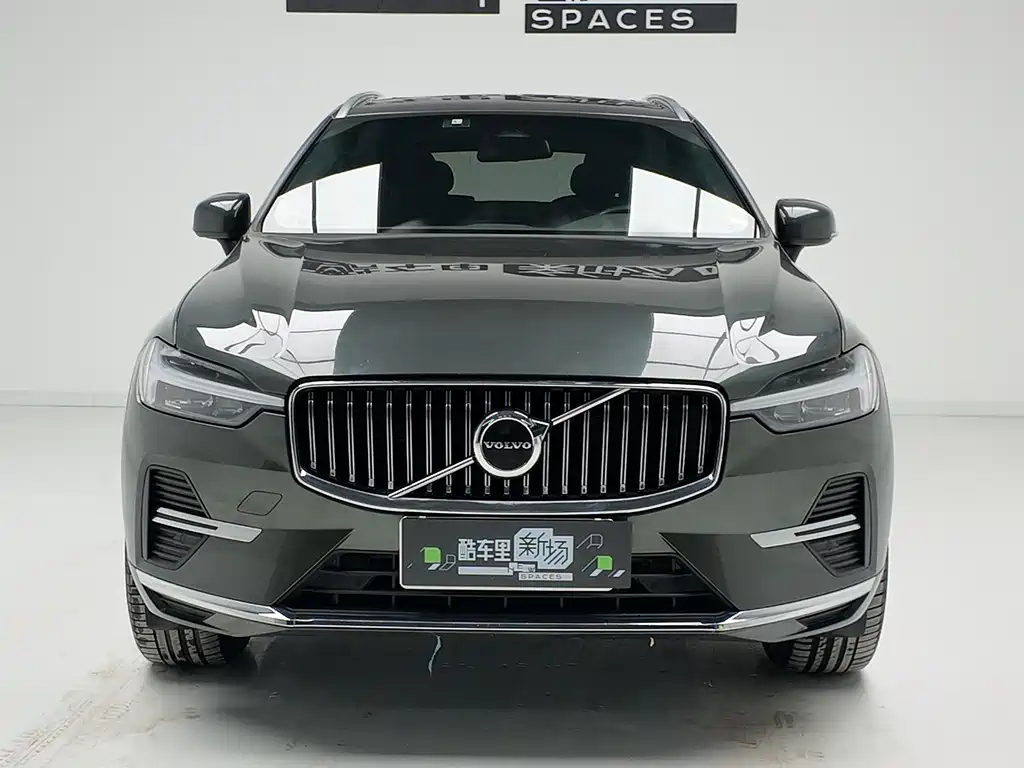 Volvo XC60 2022 B5 Luxury