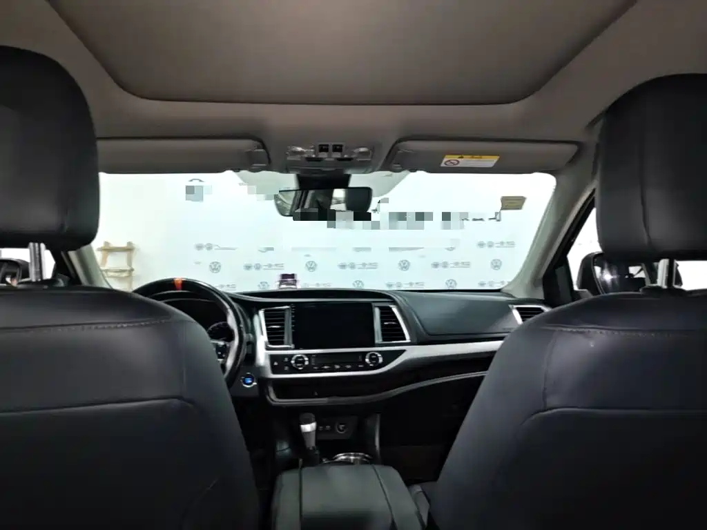 Toyota Highlander — миниатюра 18