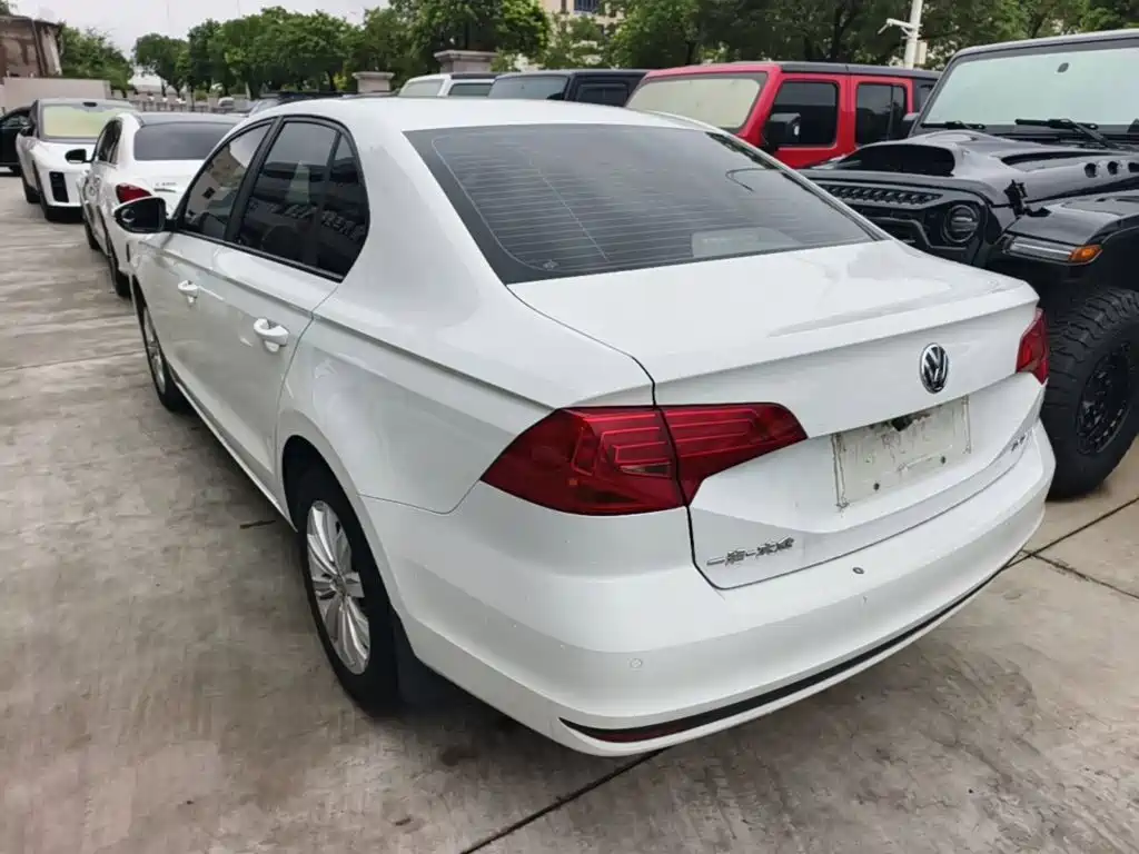 Volkswagen Bora — миниатюра 5