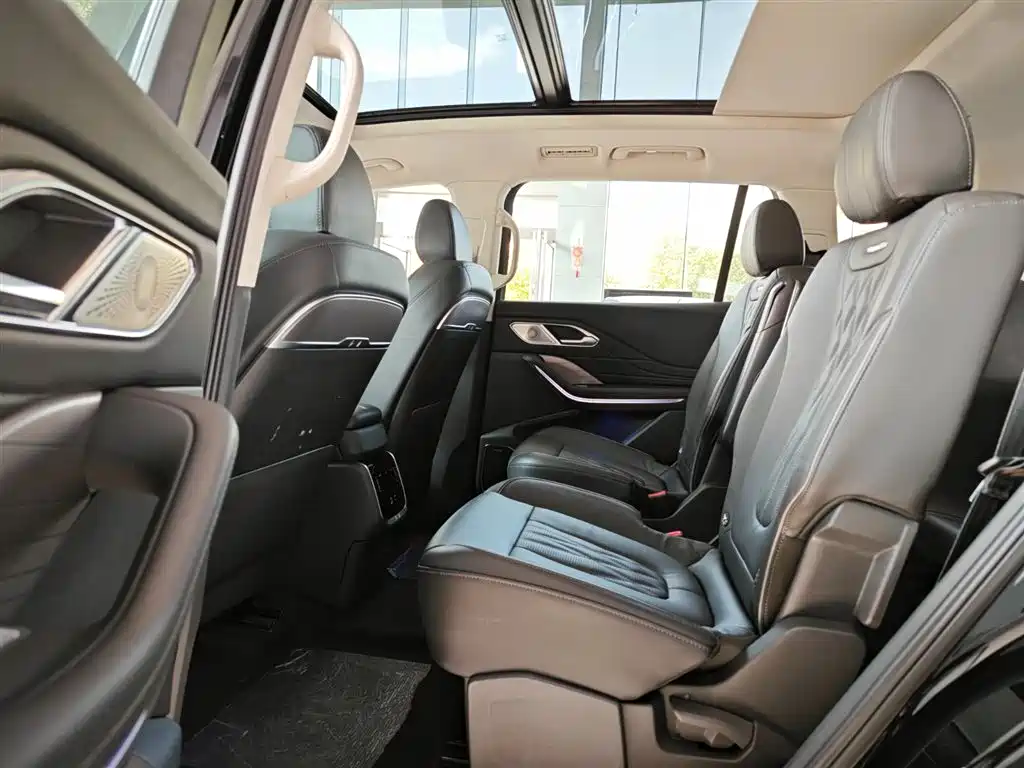 Hongqi HONGQI HS7 PHEV