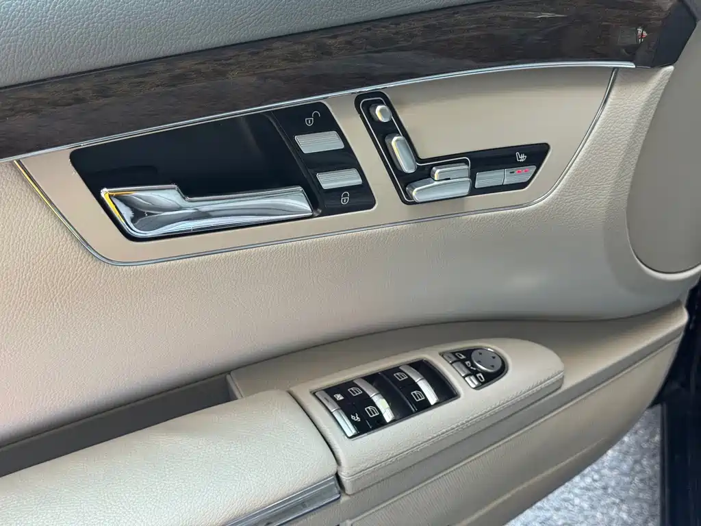 Mercedes-Benz S-Class — миниатюра 15