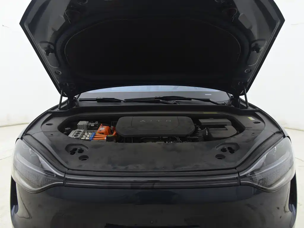 AITO ASK THE WORLD M9