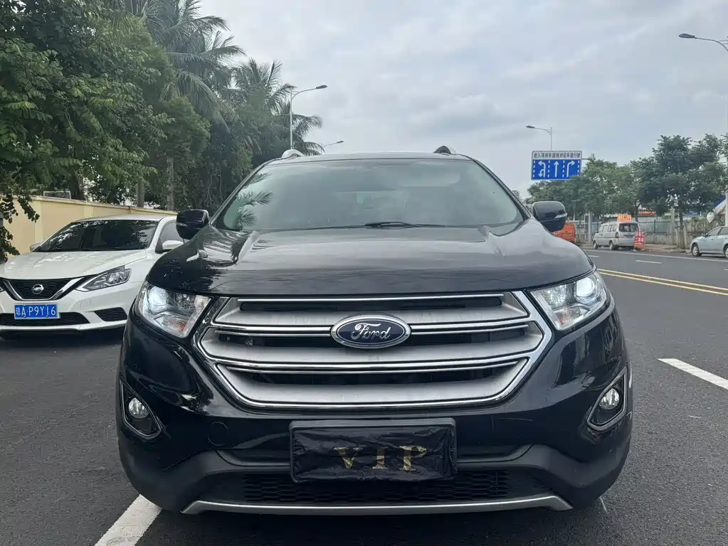 Ford Edge — миниатюра 11