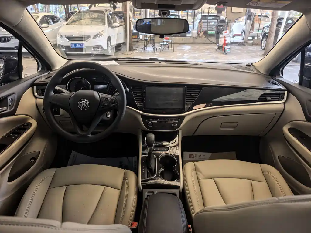 Buick Verano — миниатюра 8